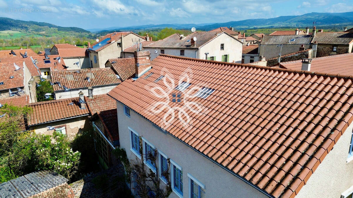 Maison à PAULHAGUET