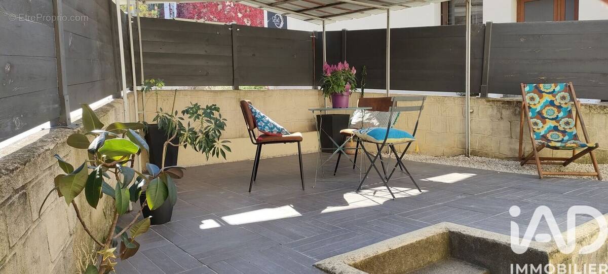 Photo 1 - Maison à SAINT-MARTIN-DE-LA-CLUZE