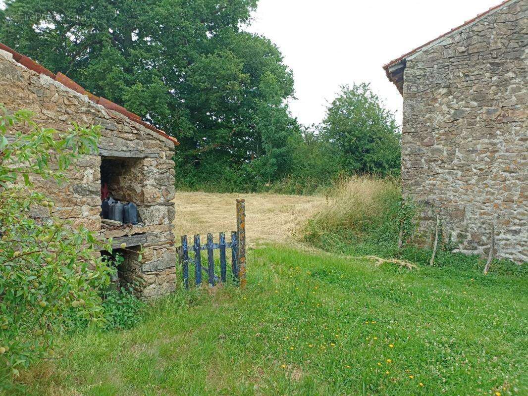Maison à SAINT-OUEN-SUR-GARTEMPE