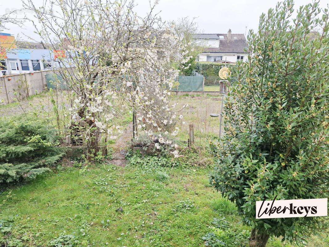 Maison à MAINVILLIERS