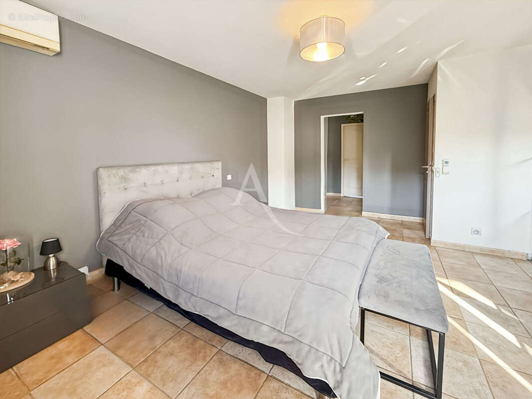 EXCLUSIVITÉ - Le Cannet - Maison familiale 6 pièces de 163m²- 5 chambres - jardin et garage - photo 7