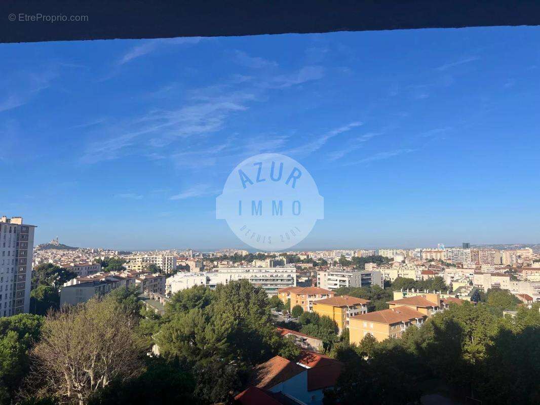 Appartement à MARSEILLE-4E