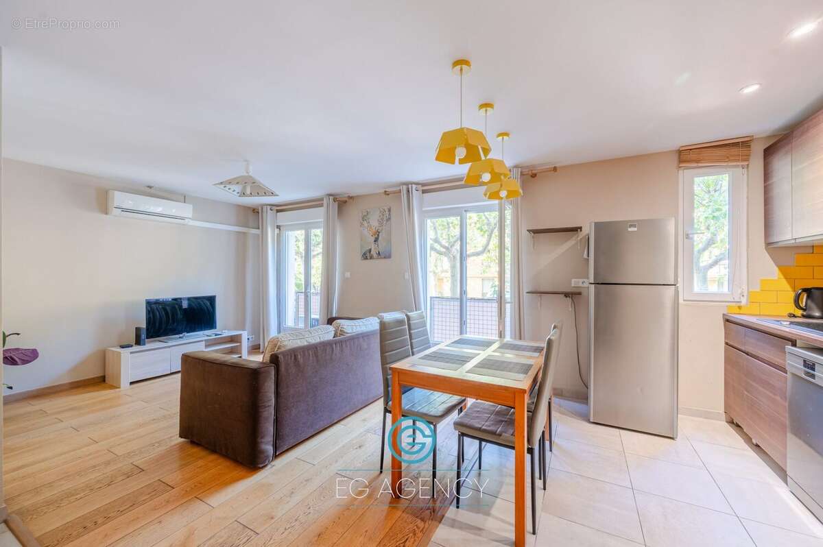 Appartement à MARSEILLE-9E