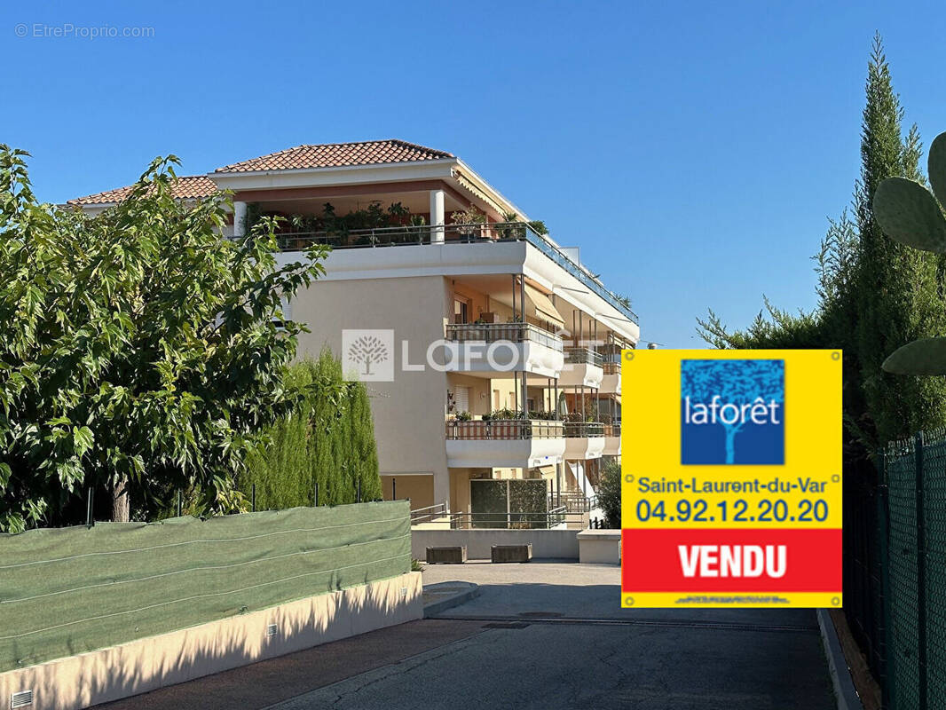 Appartement à SAINT-LAURENT-DU-VAR