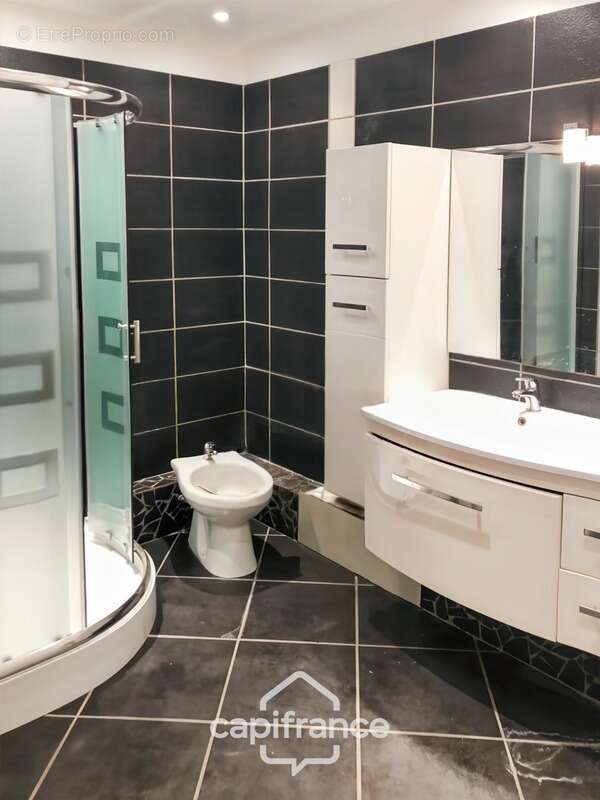 Appartement à vendre 3 pièces + terrasse TOULON (83) - photo 9