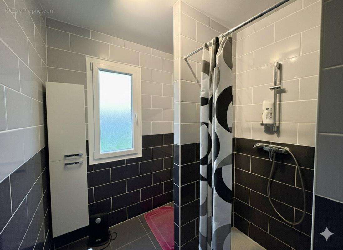 Maison à LISSAC-ET-MOURET