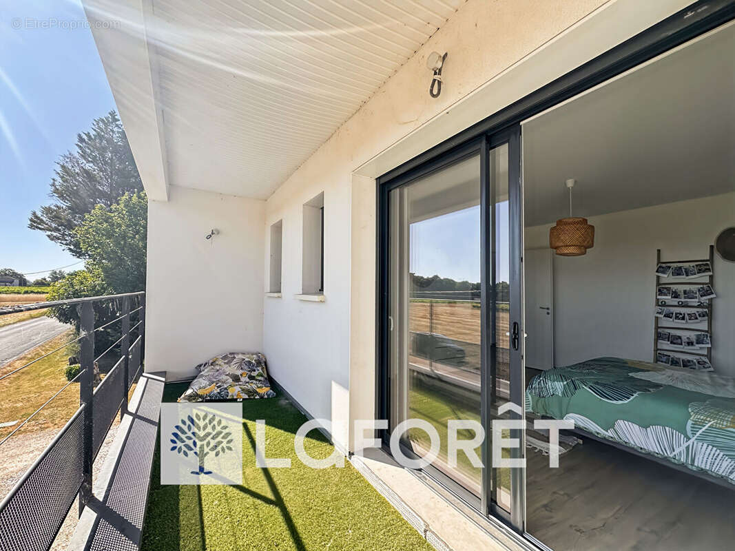 Maison contemporaine 2020 - 199 m² - 4 chambres - Terrain 999 m² entre SAINTES (17100), PONS (17800) et COGNAC (16100) - photo 16