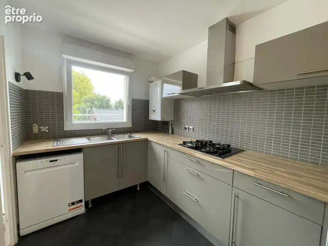 Appartement 3 pièces 82 m² à vendre à La Madeleine (59110) - photo 5