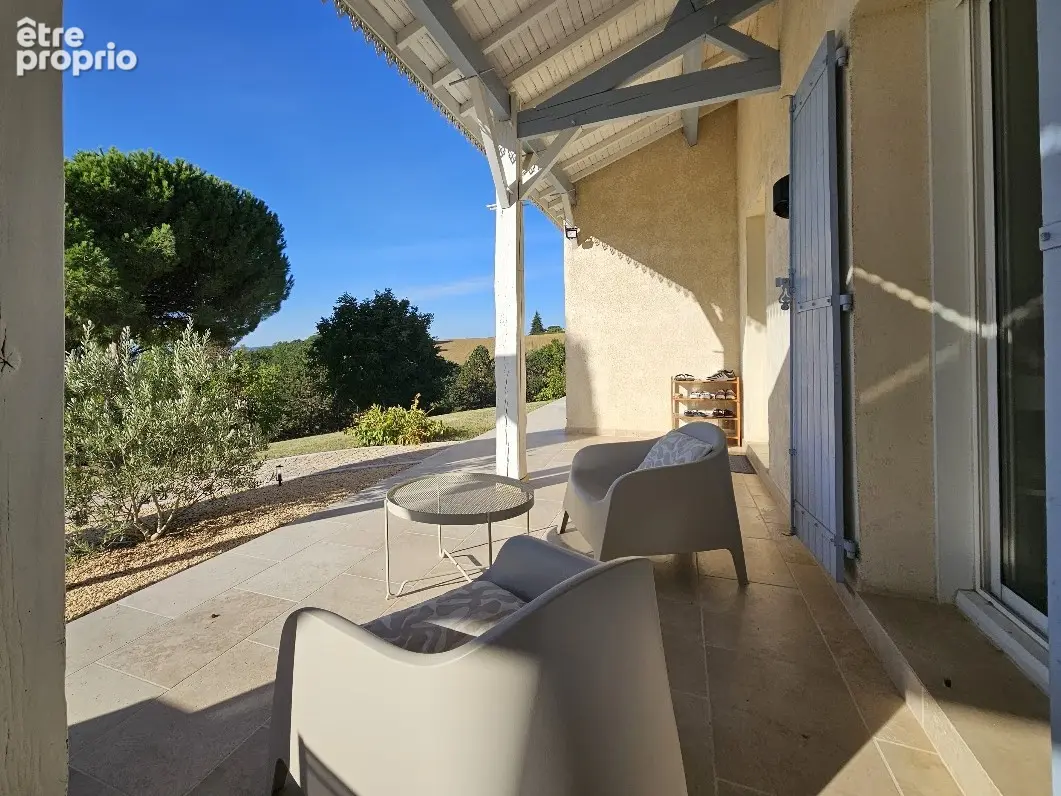 Bon Encontre : Maison familiale 160 m² - Vue panoramique et position dominante - photo 15