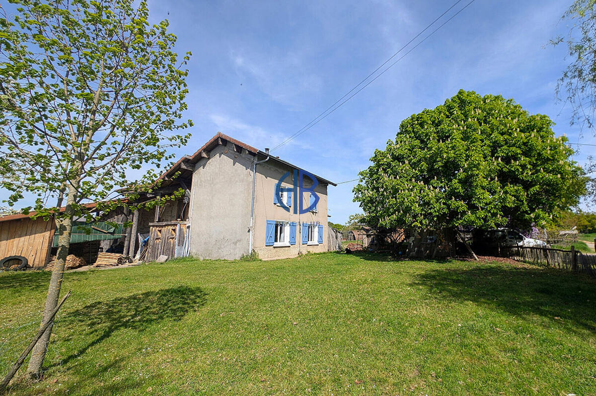 Maison à SAINT-CLAIR-SUR-GALAURE