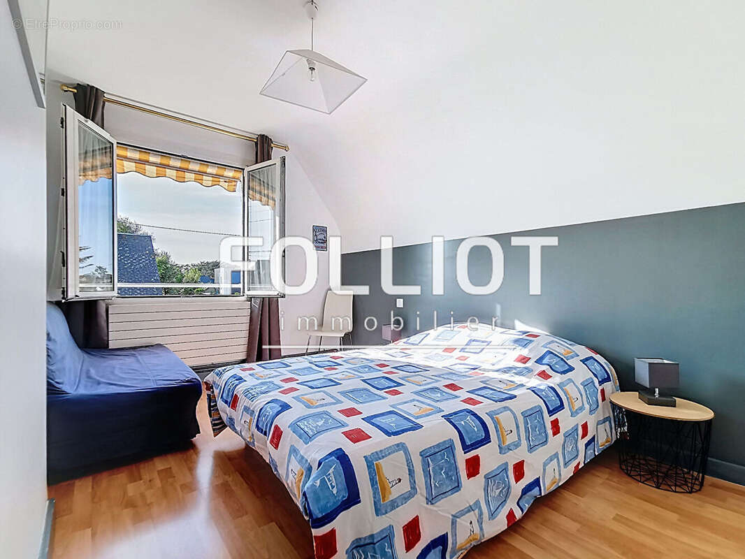 Maison à SAINT-PAIR-SUR-MER