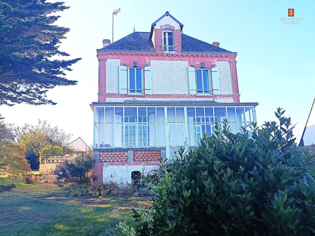 Maison à PLOUHINEC