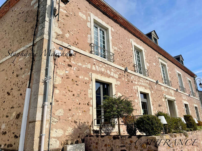 Maison à THIRON-GARDAIS