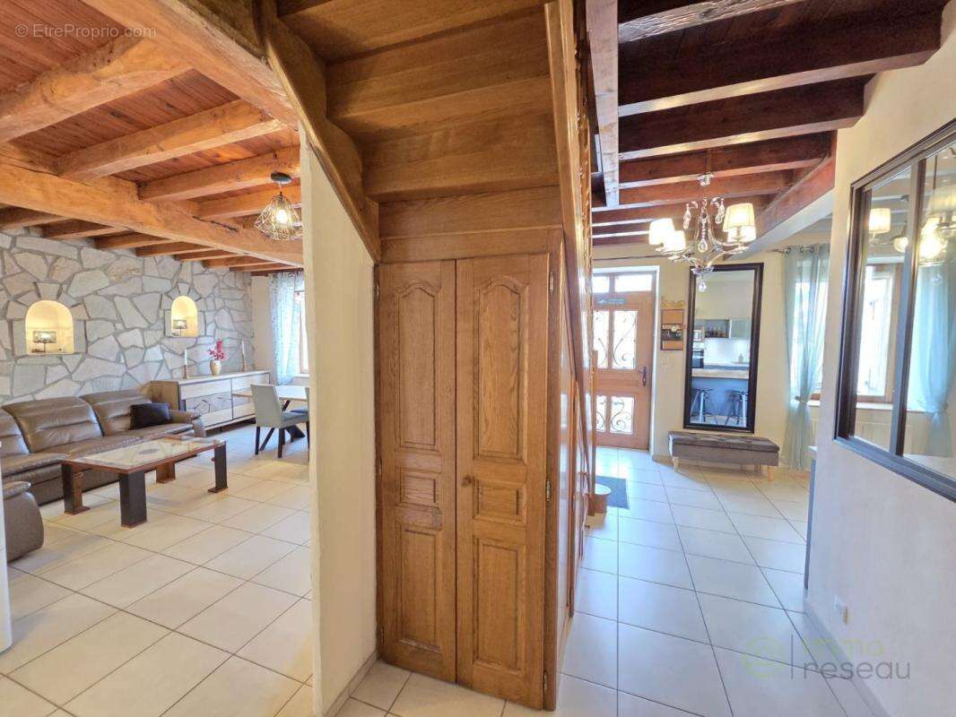 Maison à VILLEFONTAINE