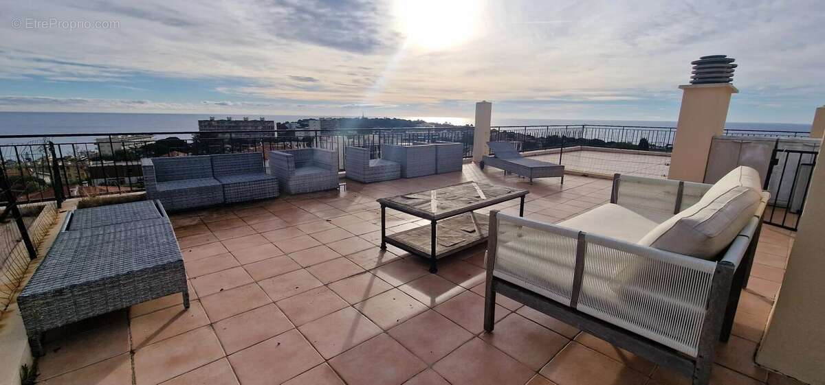 Appartement à ROQUEBRUNE-CAP-MARTIN