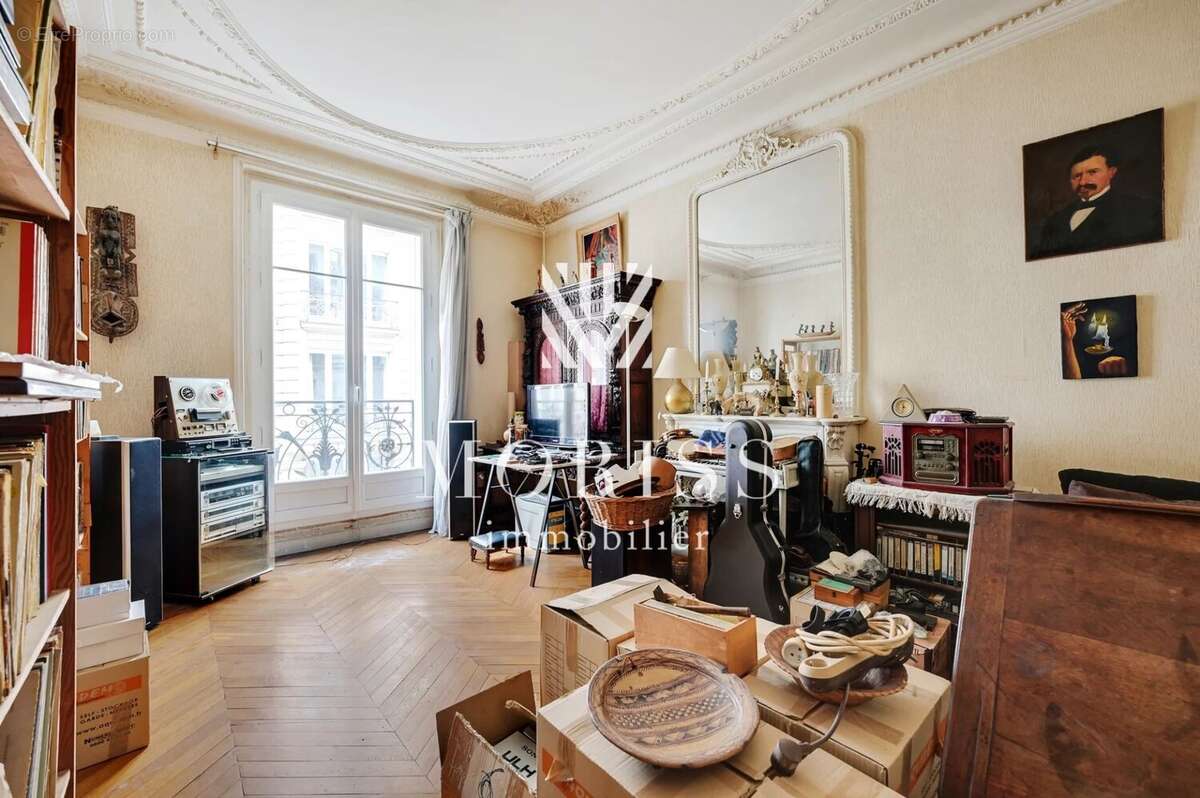 Appartement à PARIS-3E