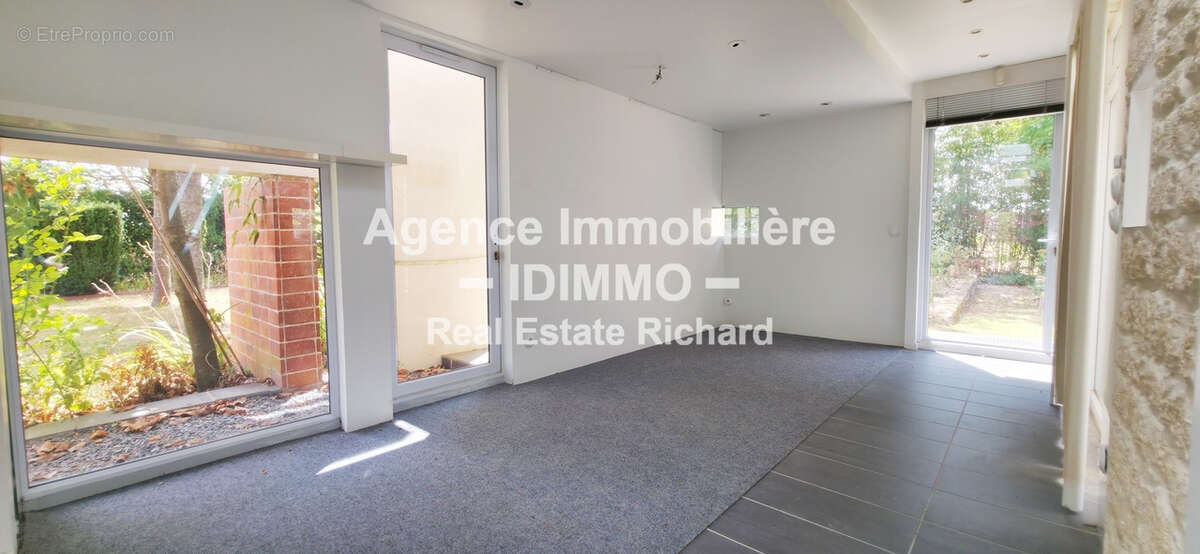 En exclusivité   véritable bijou au style maison d'architecte 202 m2 habitables à chapelon 45270 - photo 6