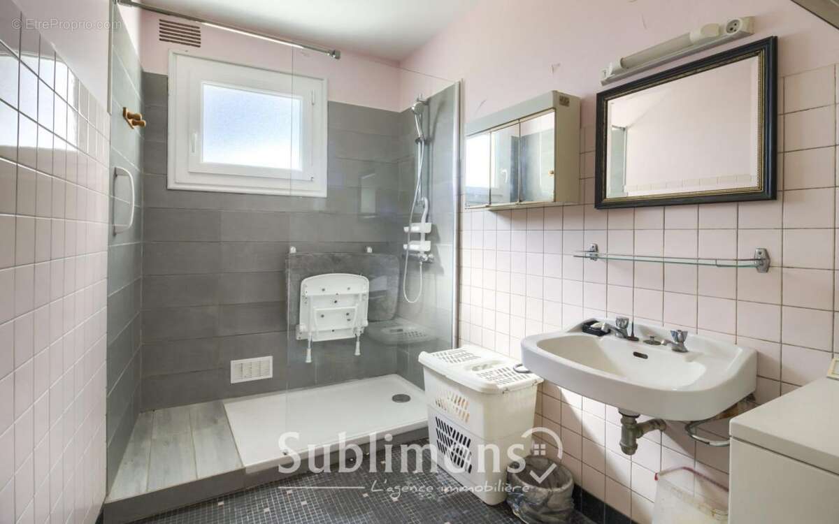 Maison à LOCOAL-MENDON