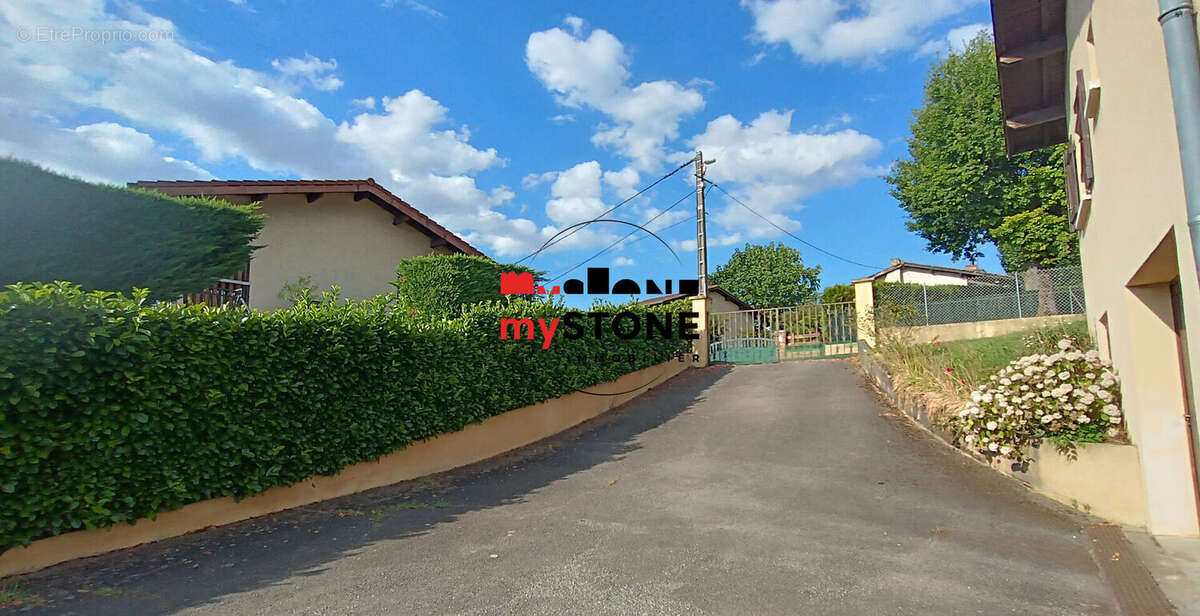 JASSANS RIOTTIER  -  Maison familiale  de 120m² sur 1150m² de terrain - photo 11