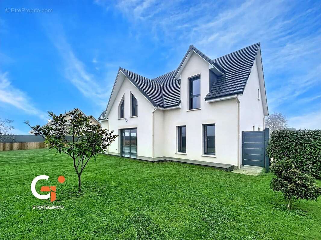 Maison à SAINT-PIERRE-DE-VARENGEVILLE