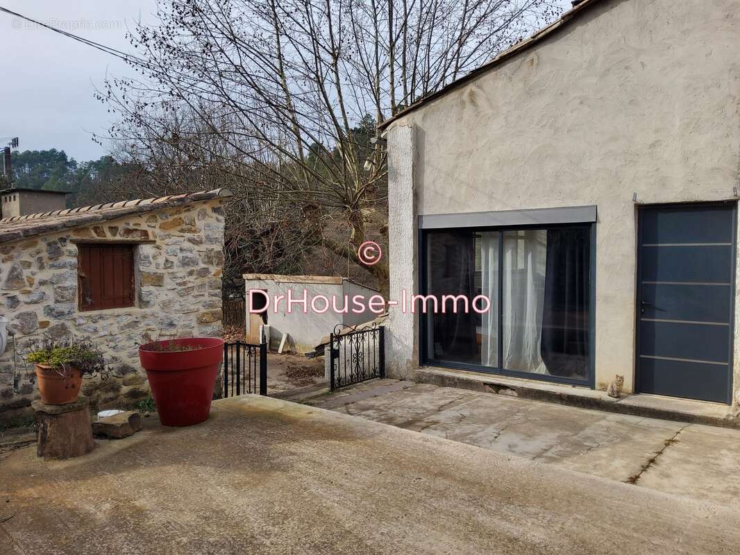 Maison à MOLIERES-SUR-CEZE