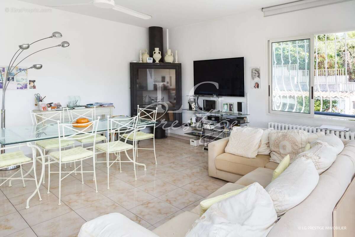 Villa de 7 pièces en centre ville - photo 8