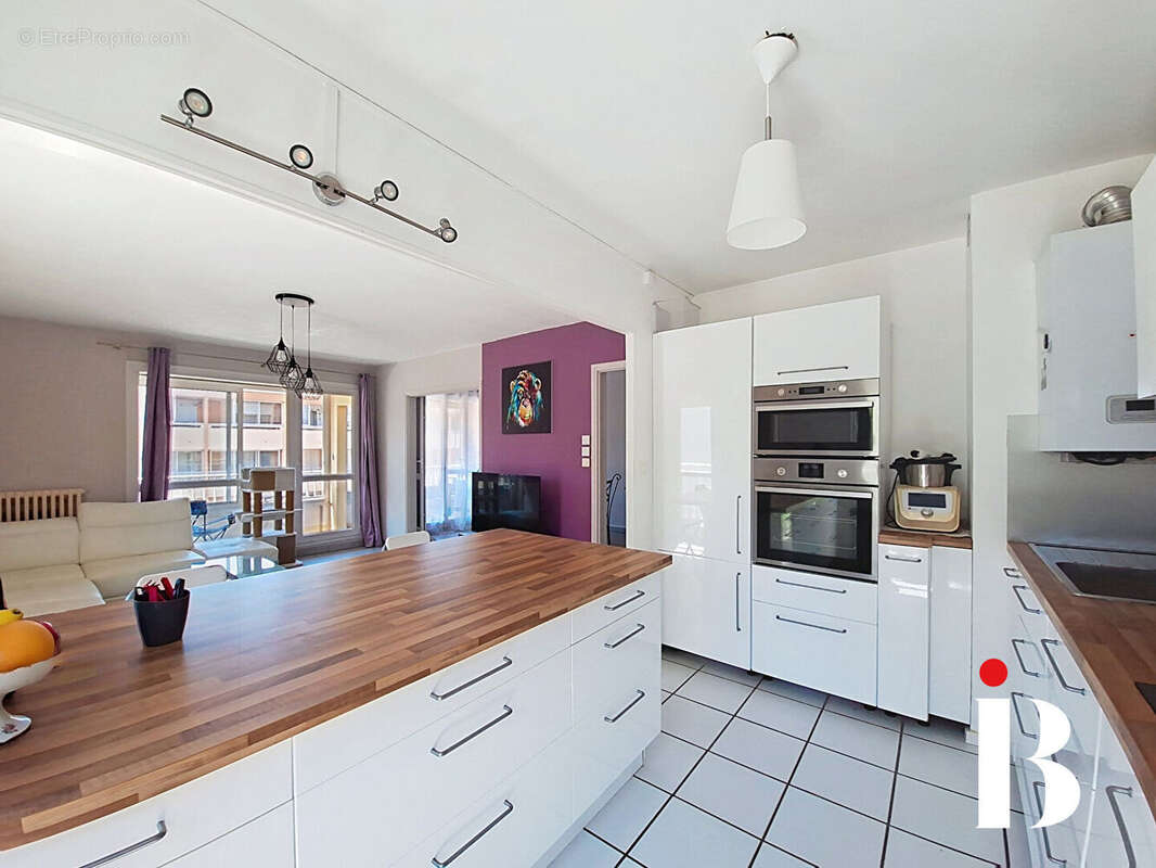 Grand appartement avec 4 chambres et ascenseur - photo 5