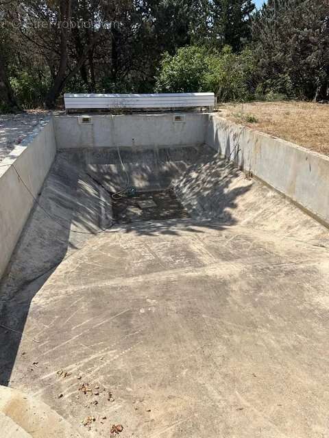 Rocbaron maison 4 chambres dépendance piscine garage - photo 10