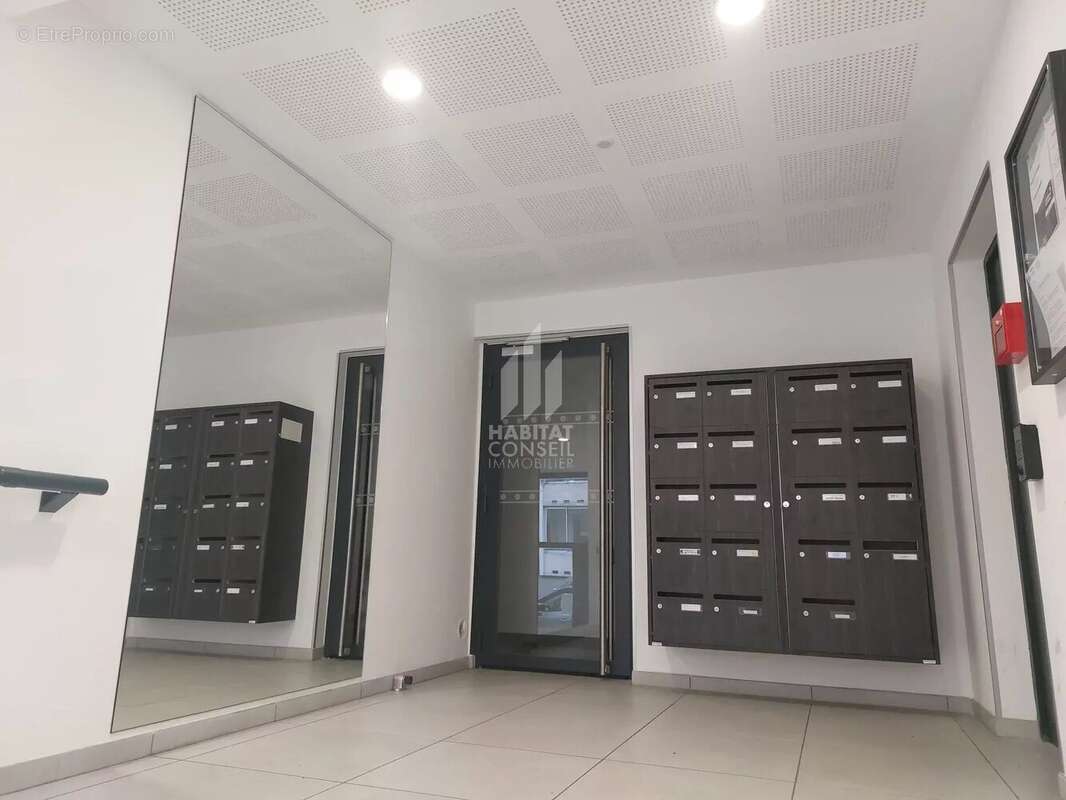 Appartement à SAINT-MARTIN-D'HERES