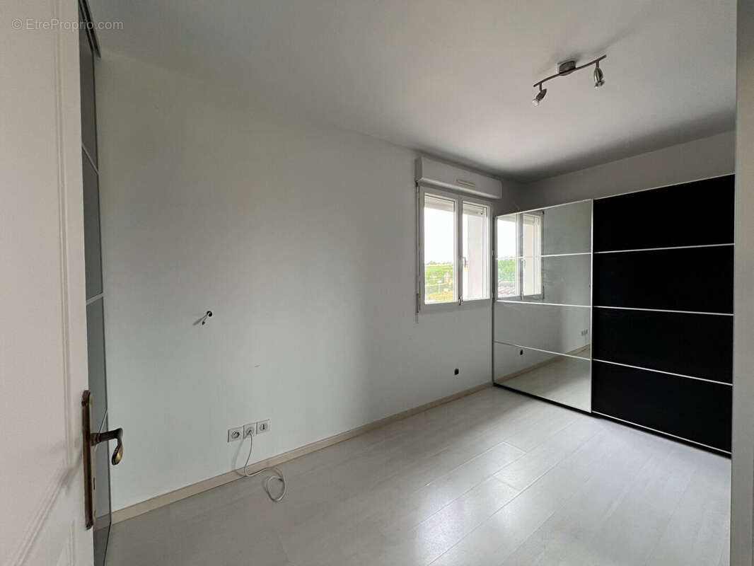 Maison à CHATELRAOULD-SAINT-LOUVENT