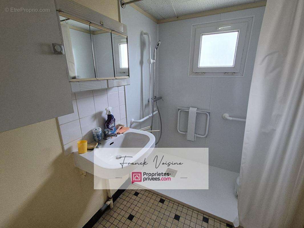 Maison à LES HERBIERS