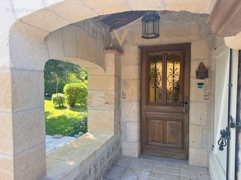 Maison à MONTAYRAL