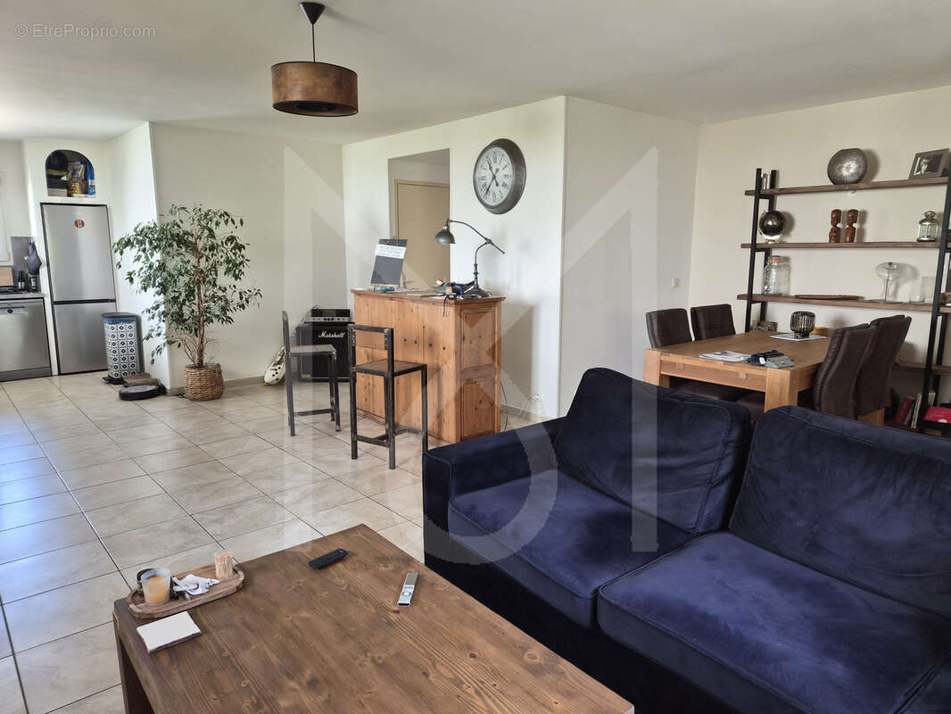 Appartement à AURIOL
