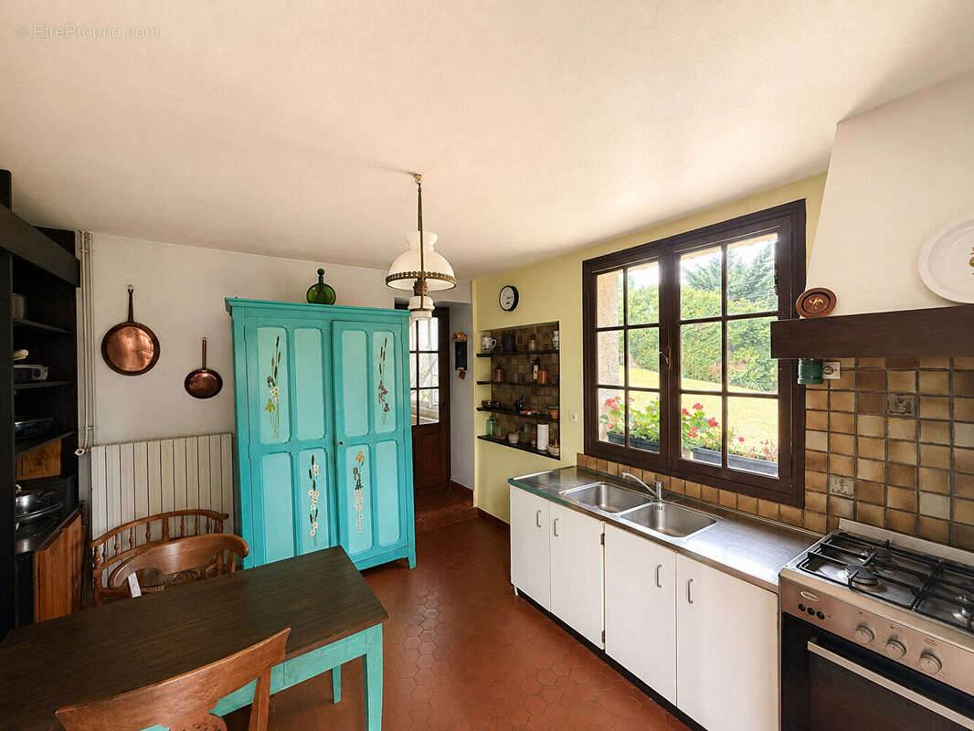 Maison de caractère et seconde maison indépendante - La Madeleine de Nonancourt 7 pièce(s) 142 m² - photo 10