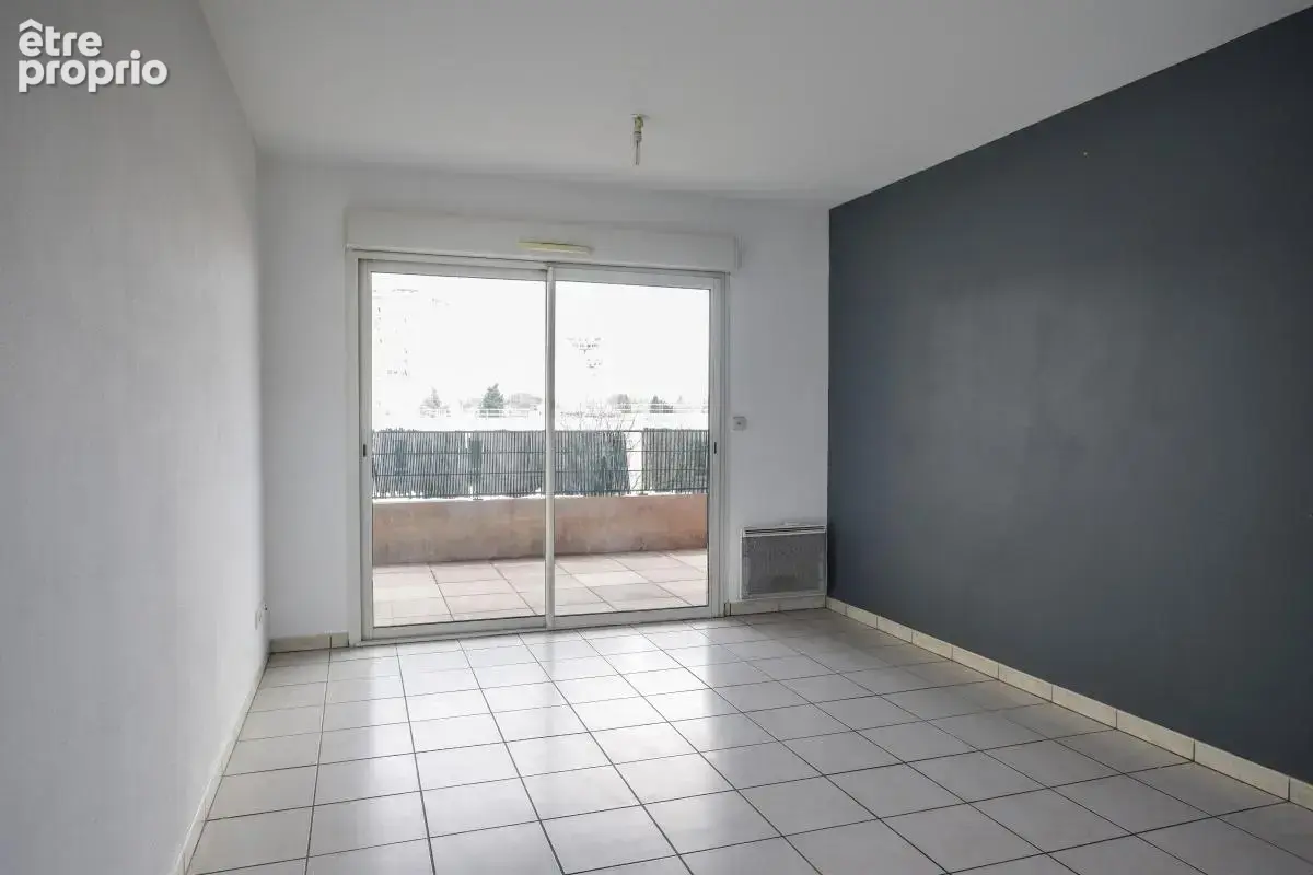 Appartement à vendre, Le Pontet, 2 chambres, grande terrasse, parking - photo 2