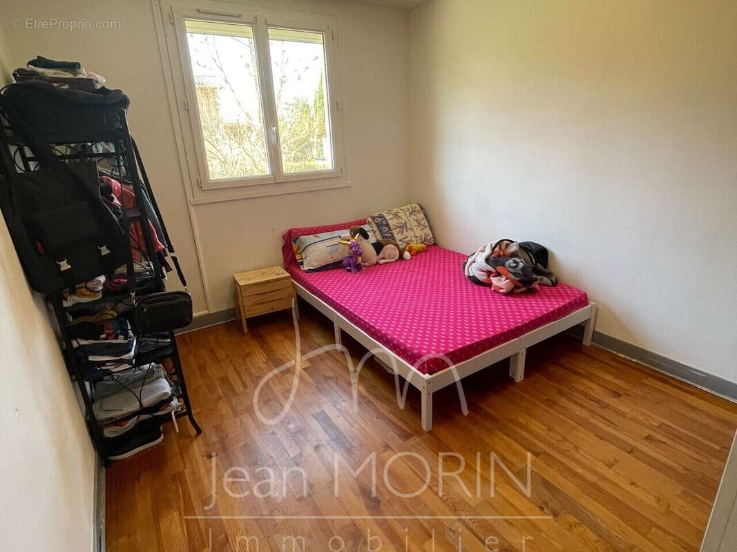 Appartement à LIVRON-SUR-DROME