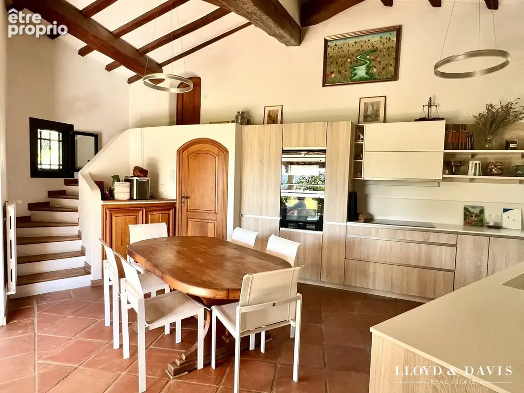 Maison 11 pièces 283 m² à vendre à Callian (83440) - photo 5