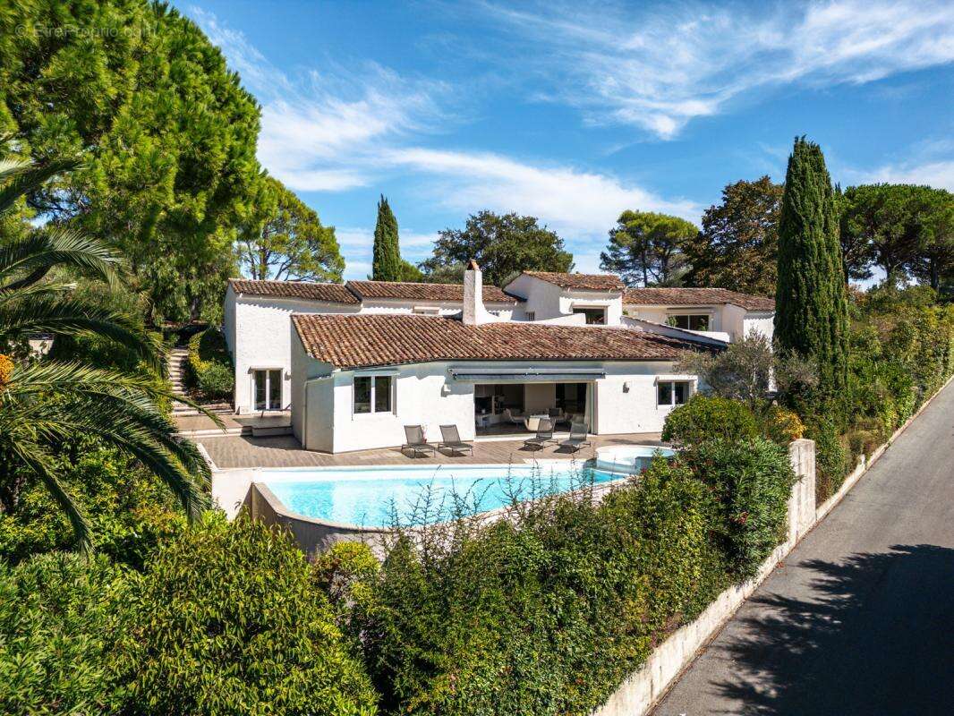 Maison à MOUANS-SARTOUX