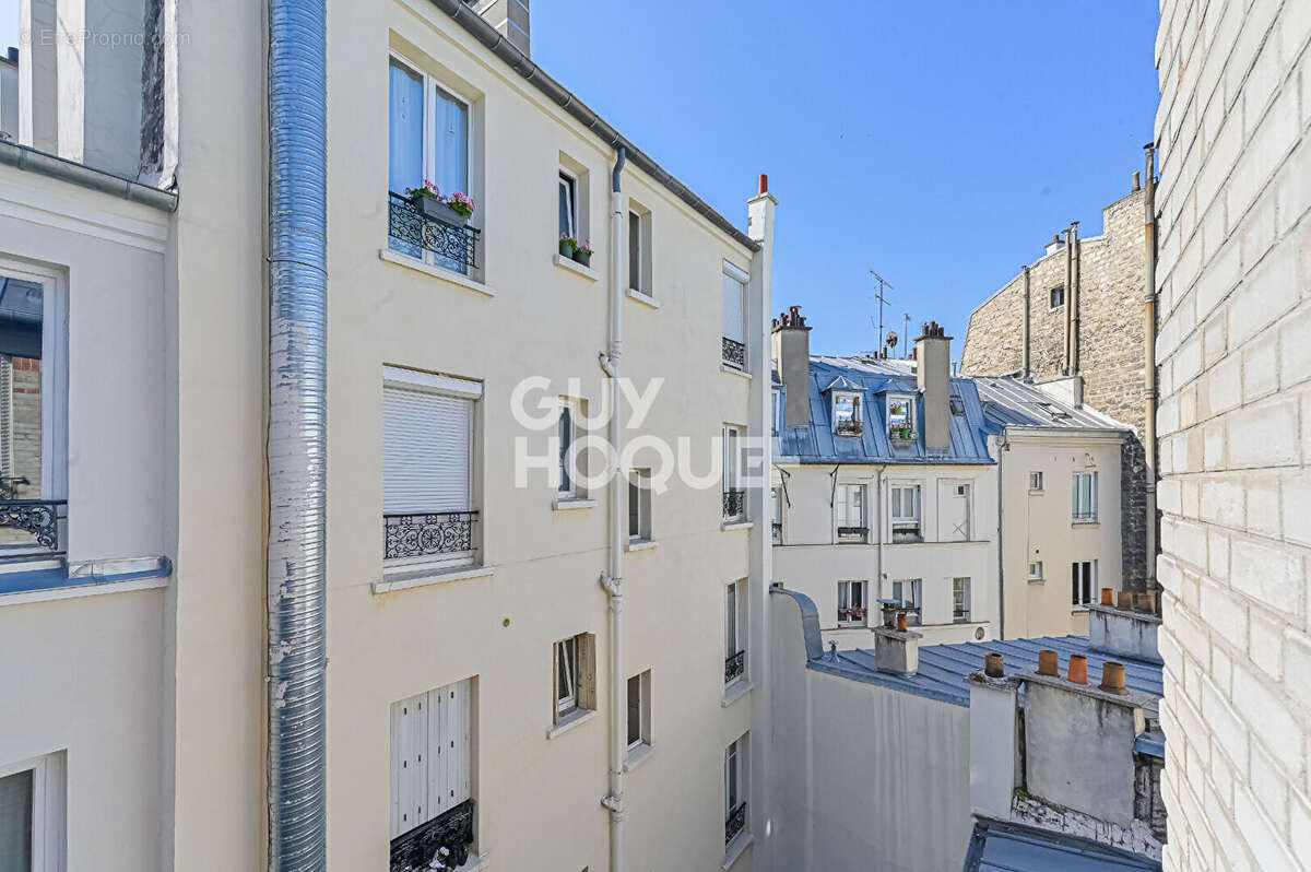 Appartement à PARIS-17E
