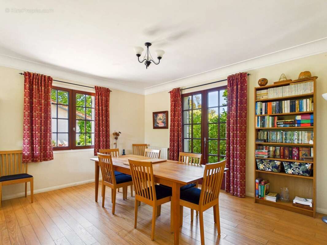 Jolie maison de plain-pied avec 3 chambres et garage - photo 4