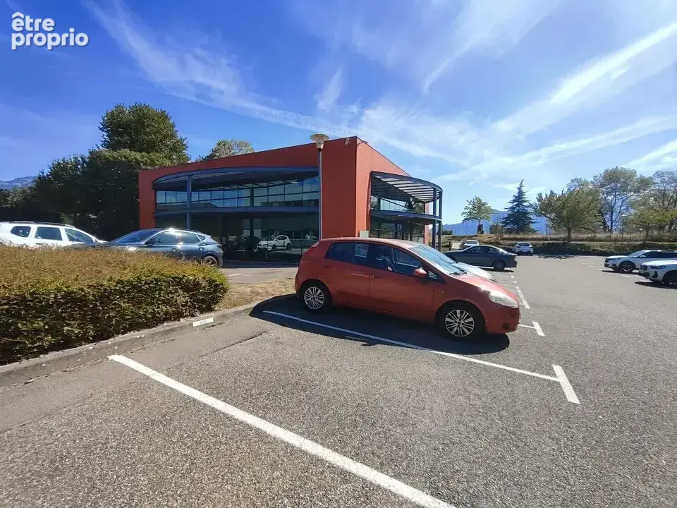 Photo Commerce à Voiron au prix de 215 000€