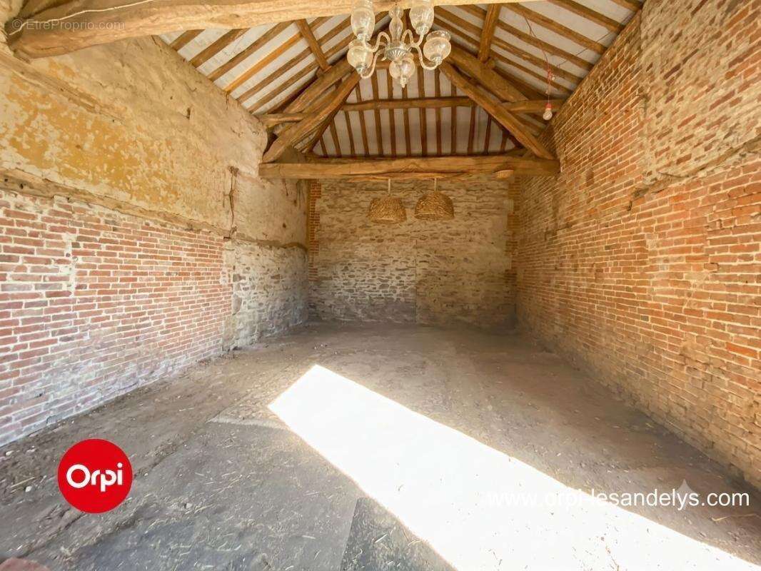 Maison ancienne   2 chambres + grange terrain 1908 m² - photo 17