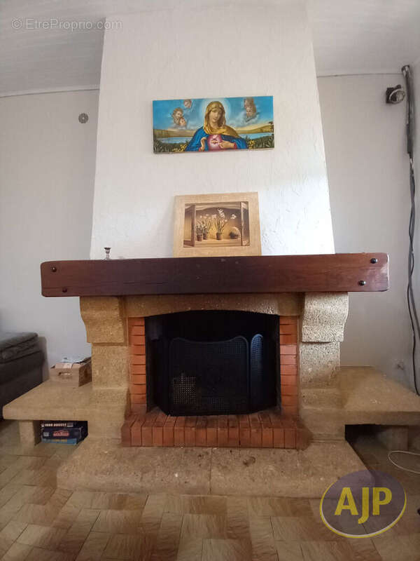 Maison mitoyenne sur la commune de Saint-Estèphe ! - photo 7