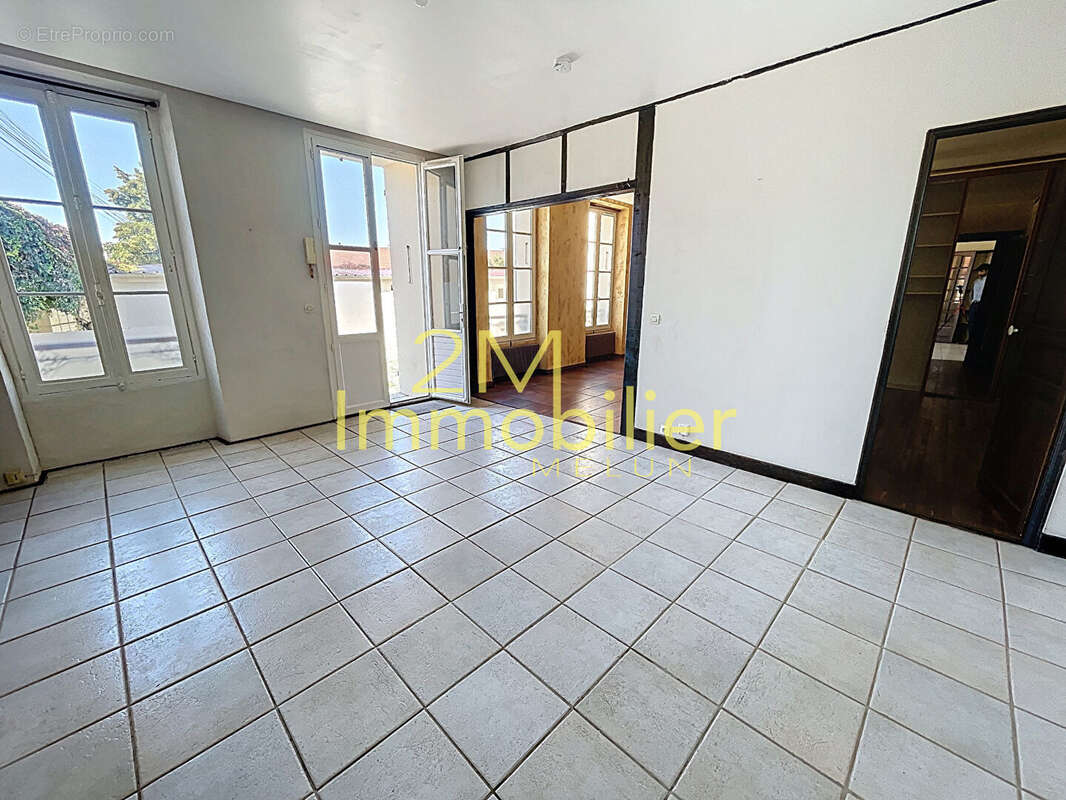 Appartement à MELUN