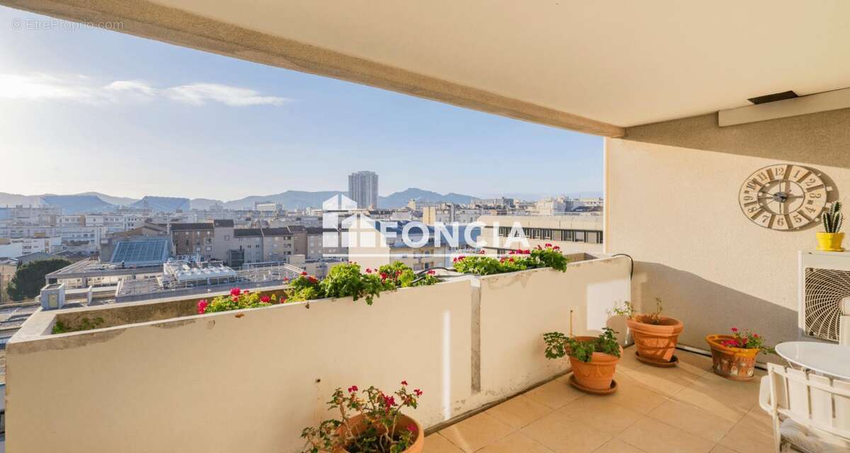 Appartement à MARSEILLE-8E