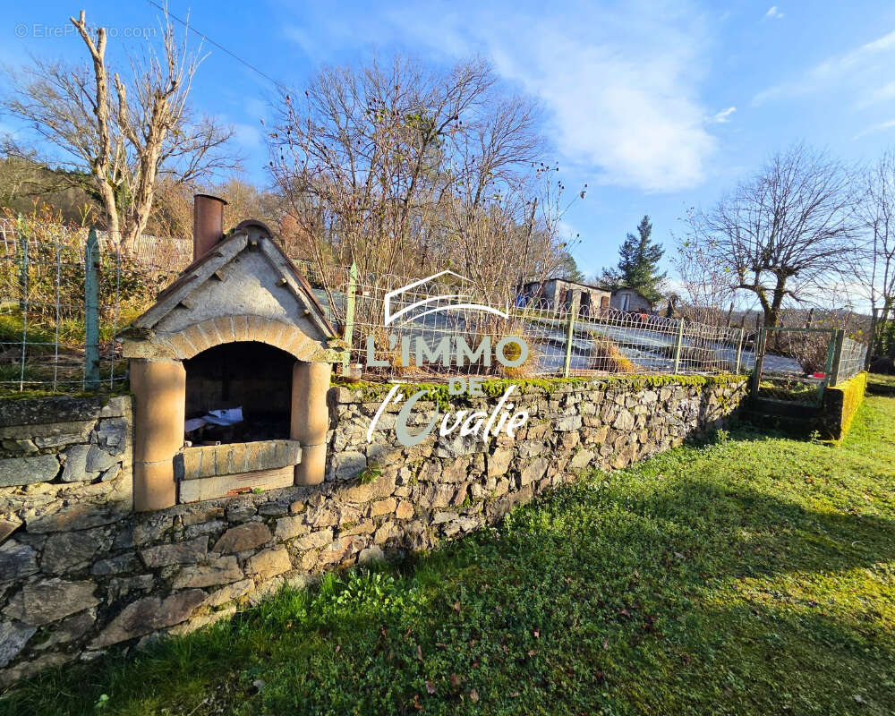 Maison à GAGNAC-SUR-CERE