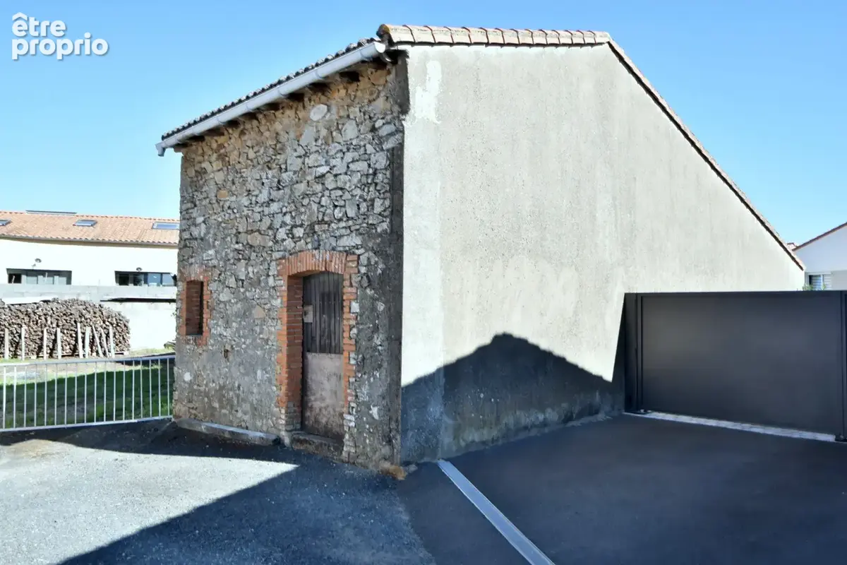 Maison 135 m² - 4 chambres - 96 m² de garages - terrain 452 m² VALLET (44) - photo 5