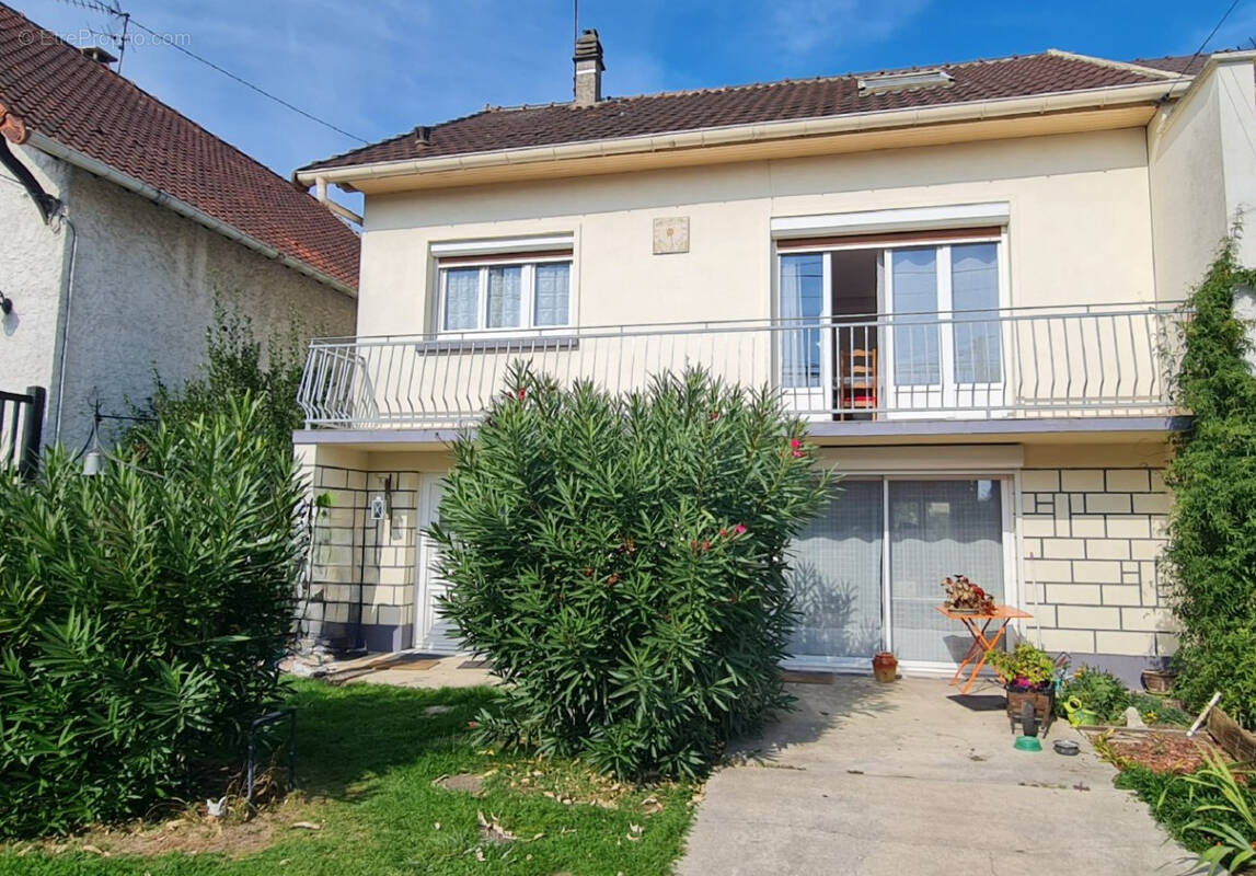 Maison à MITRY-MORY