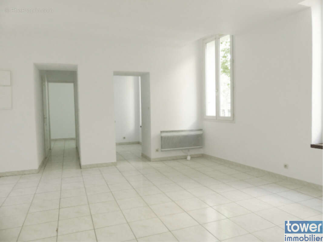 Appartement à LAMALOU-LES-BAINS