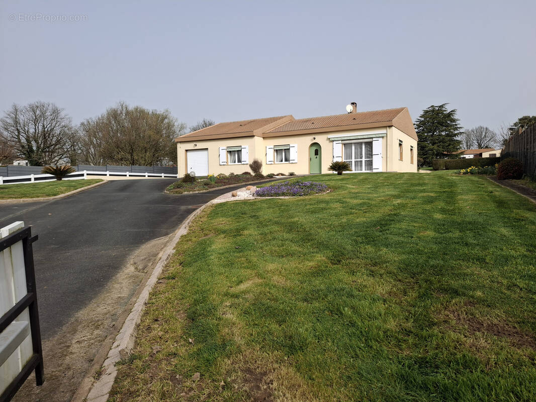 Maison à LA FERRIERE